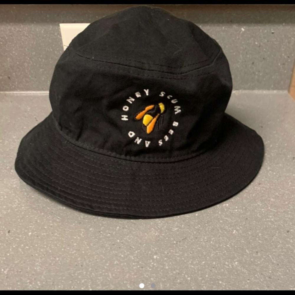 Bucket Hat